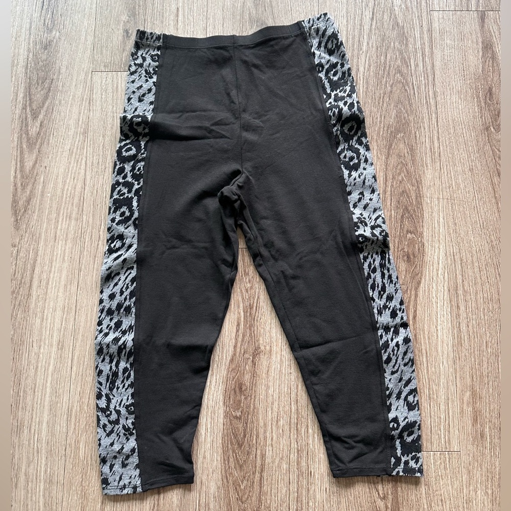 Bonnie August Y2K Animal Print Capri Leggings Size M